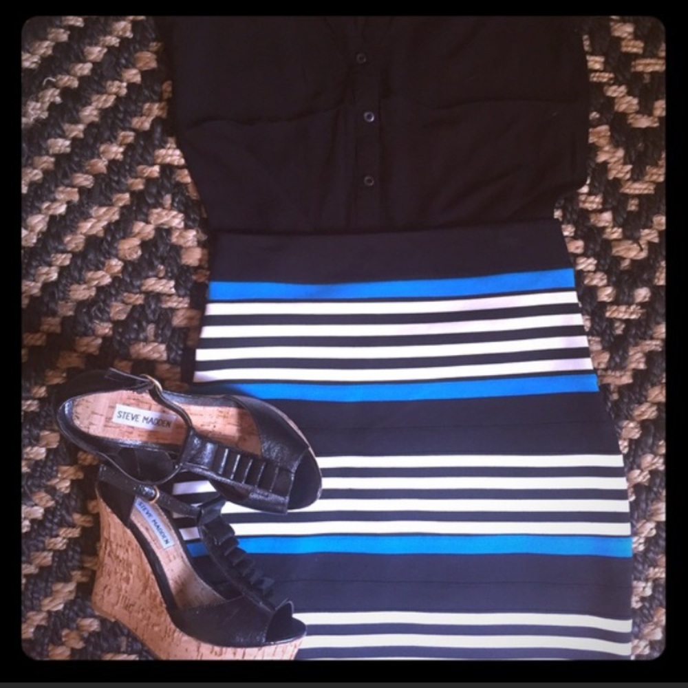 •EXPRESS• Striped bodycon skirt